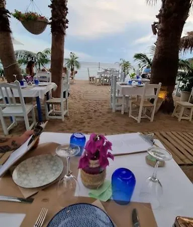 Mare Nostrum,12 Personen, Panoramisch Zeezicht 別荘