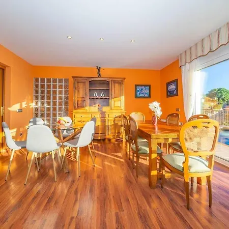 Mare Nostrum,12 Personen, Panoramisch Zeezicht Holiday home Lloret de Mar